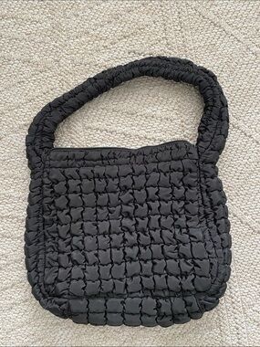 wild fable Black Quilted Puffer Shoulder Bag